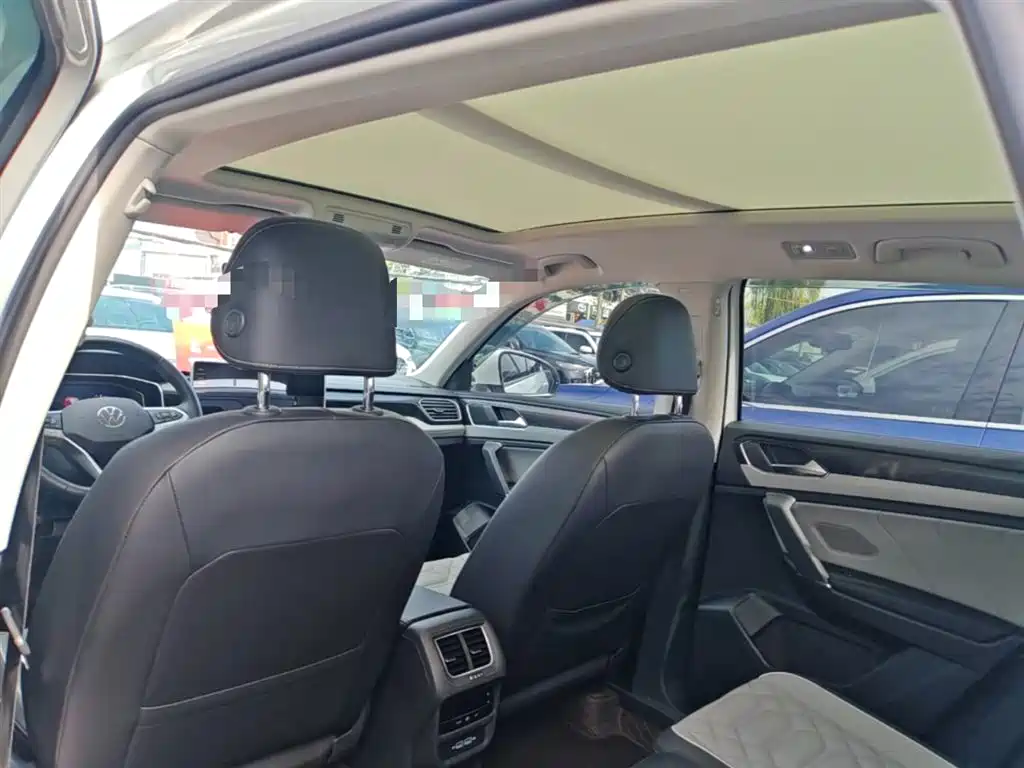 Volkswagen Tayron 2023 330TSI 2WD Luxury Plus Advanced Edition фото 18