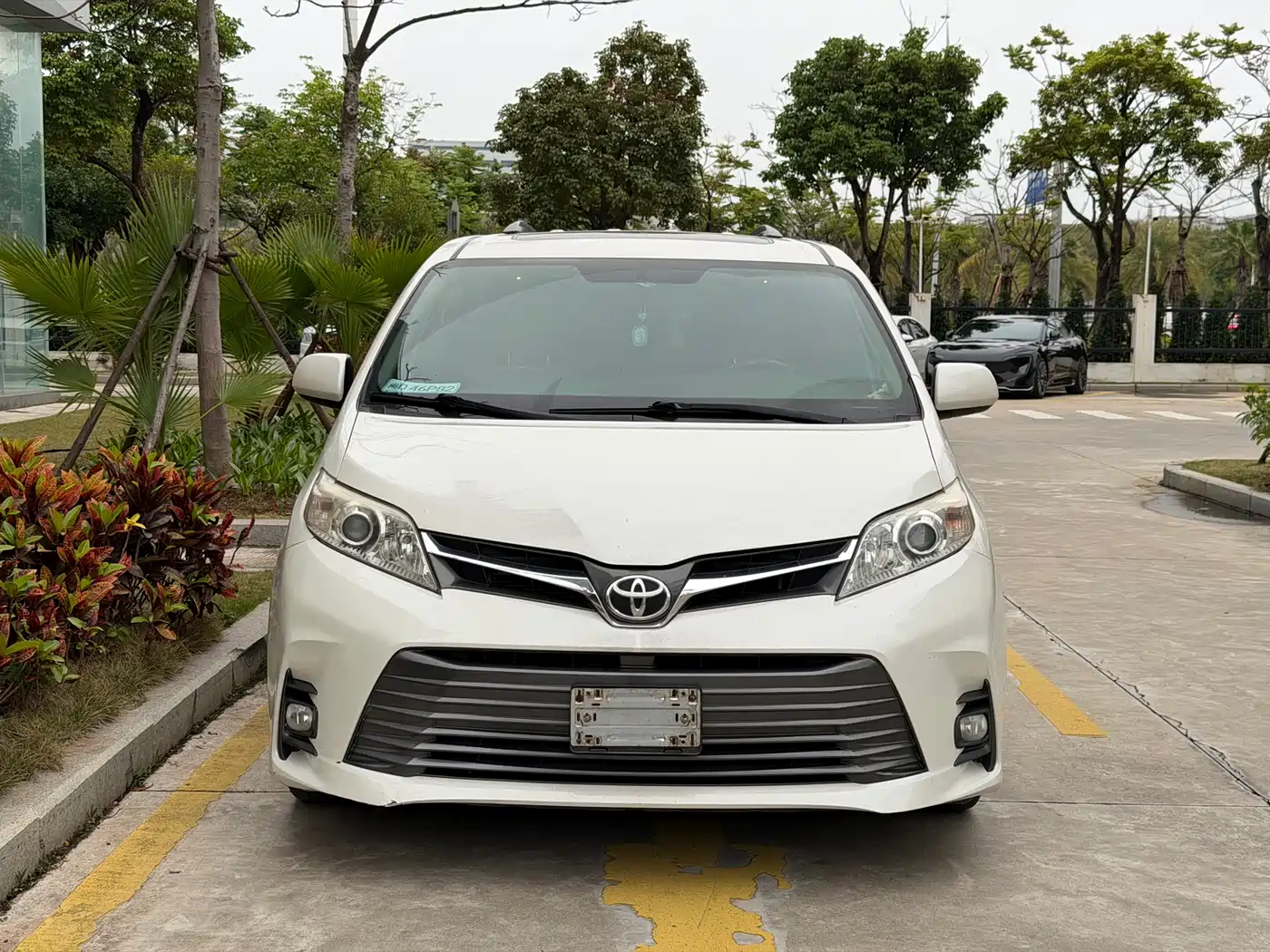 TOYOTA SIENNA