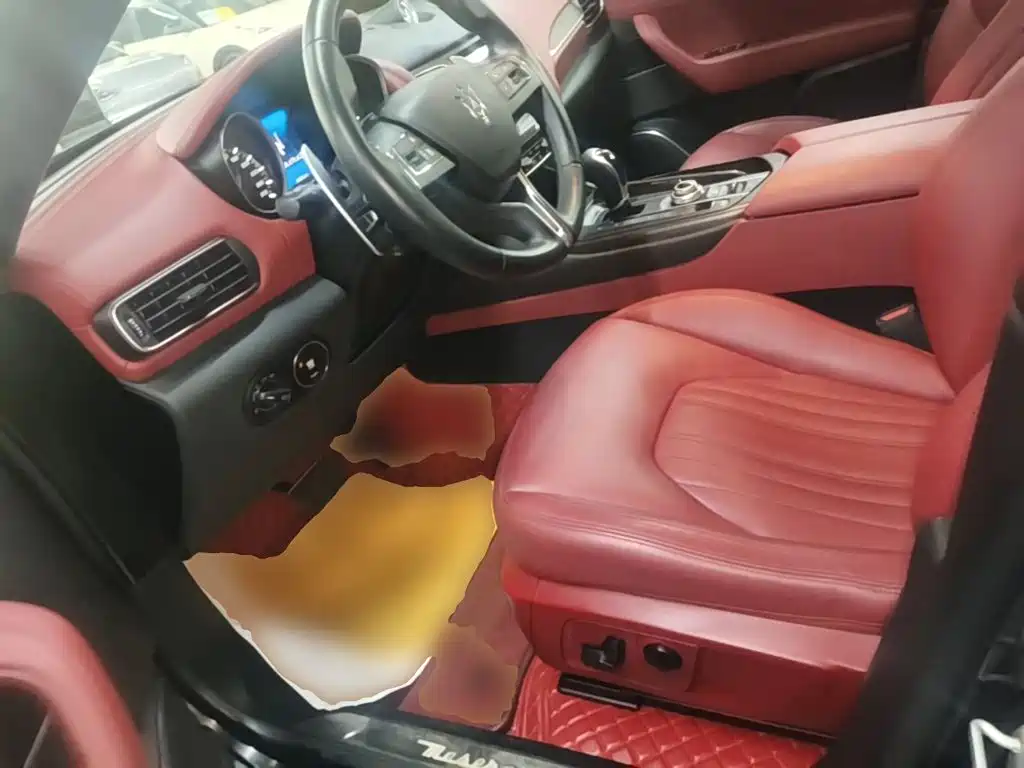 صورة 15 - Maserati Levante