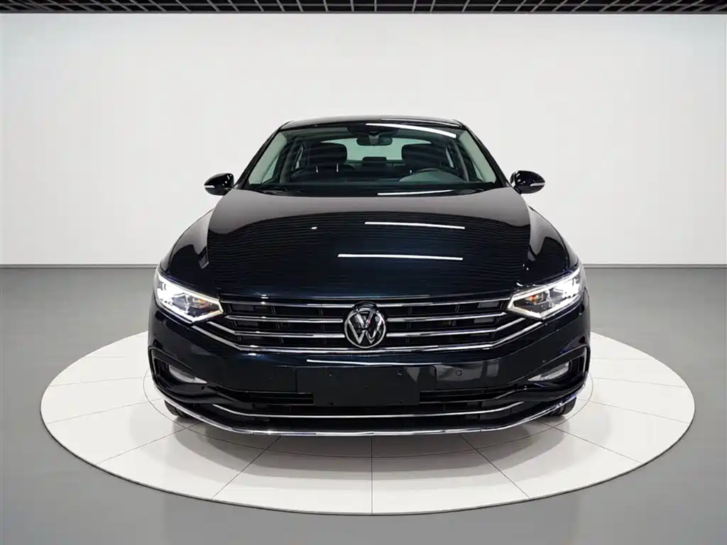 Volkswagen Magotan 2020 330TSI DSG Leading фото 3