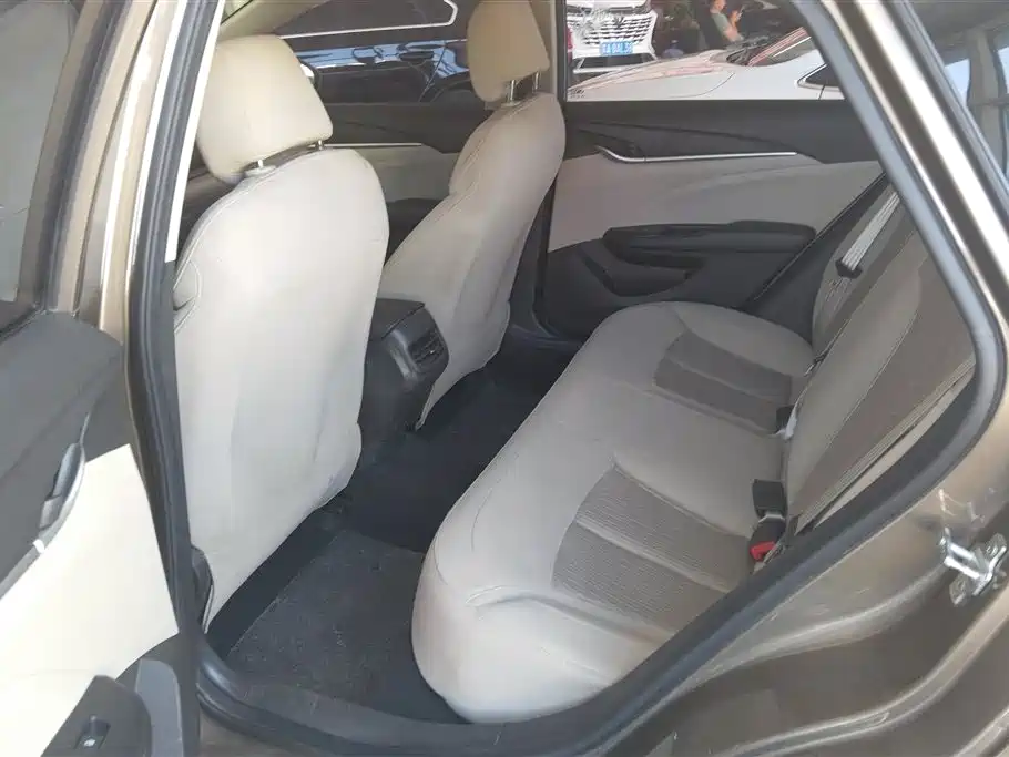 Buick Excelle 2017 15N Automatic Progressive фото 11
