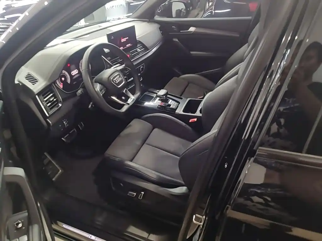 Audi Q5L Sportback 2024 2023 40 TFSI Luxury Style