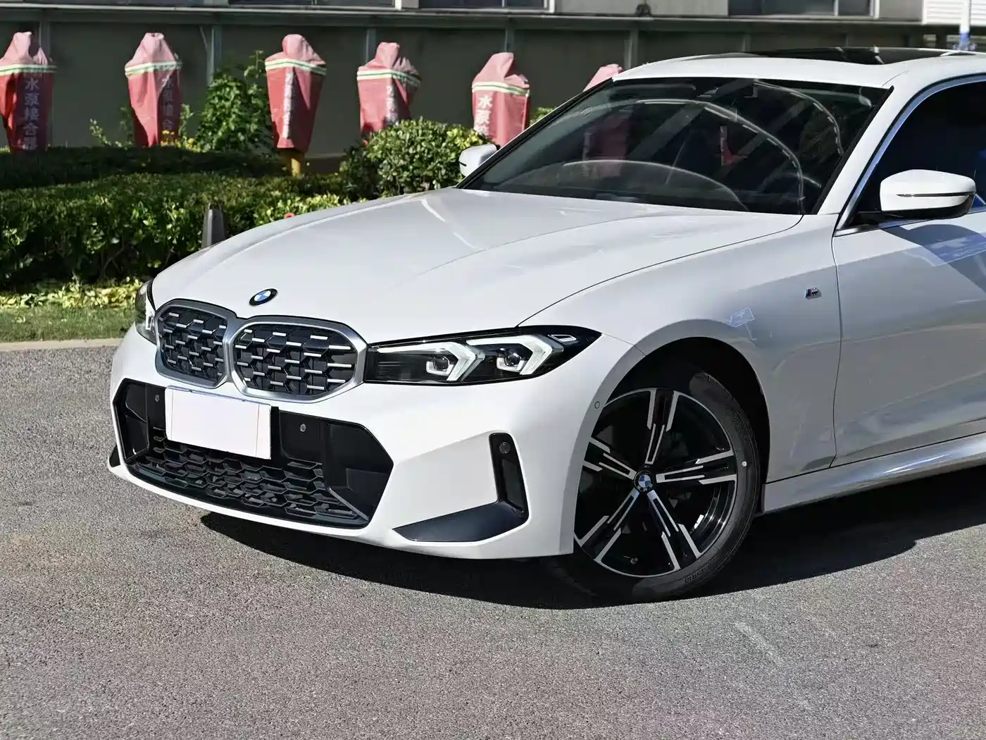 BMW 3 Series 2023 325i M Sport Package фото 4