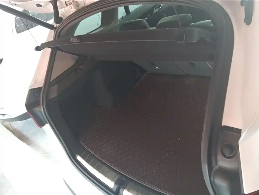 BMW X1 2018 xDrive20Li Luxury Model фото 4
