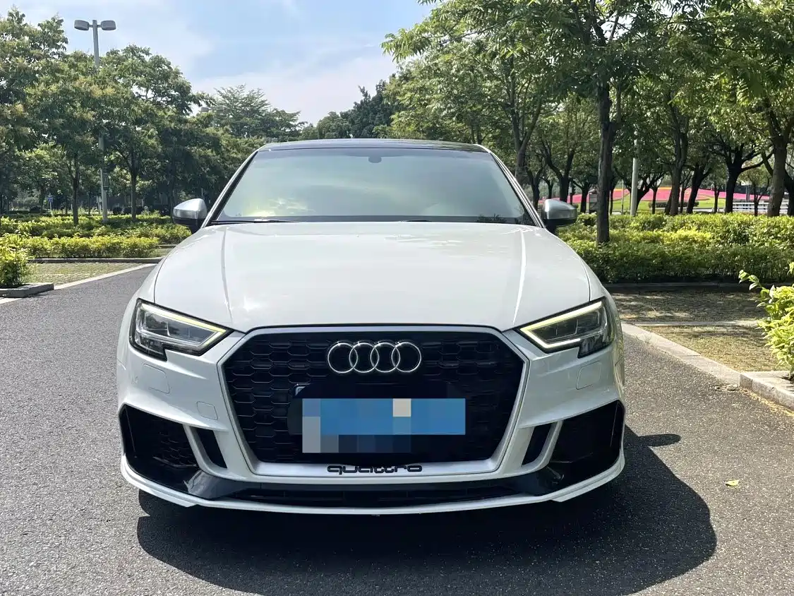Audi A3 2018 30th Anniversary Limousine 35 TFSI Sport фото 2