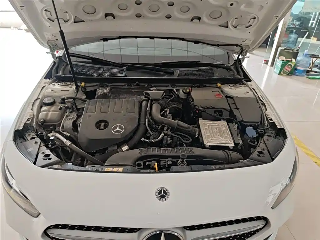 MERCEDES-BENZ CLASS A