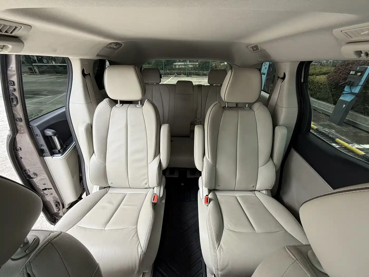 Buick GL8 2021 Land Business Class 652T Luxury фото 18