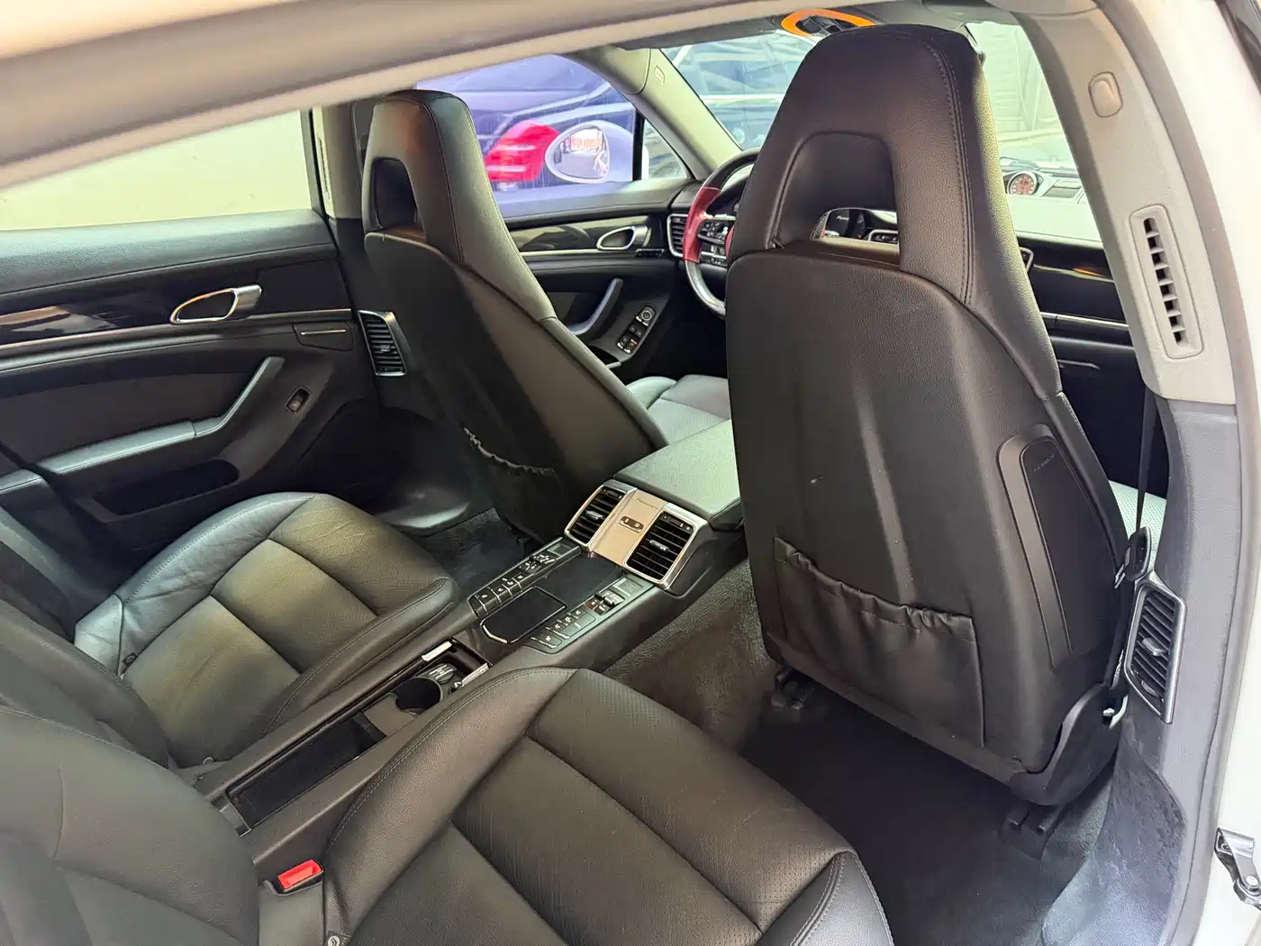 Porsche Panamera 2010 Panamera 4 3.6L фото 7