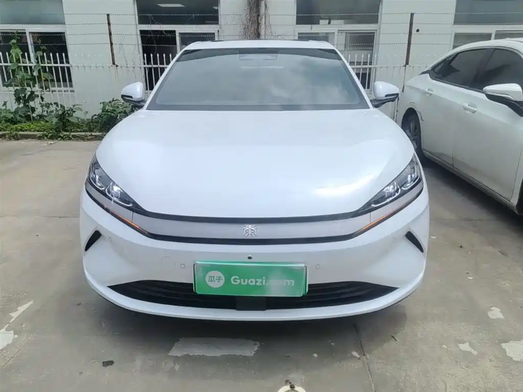 BYD Qin L 2025 EV 545KM Superior фото 3