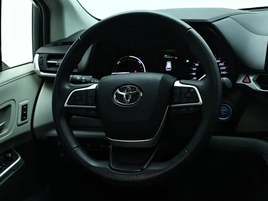 Toyota Granvia 2024 2023 2.5L Hybrid Prestige PLUS Edition