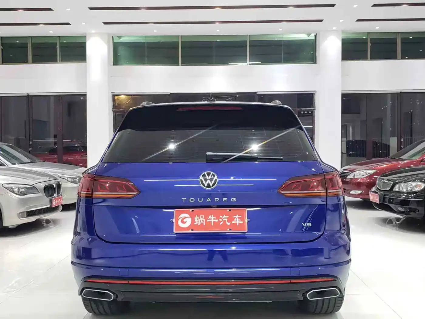 VOLKSWAGEN TOUAREG