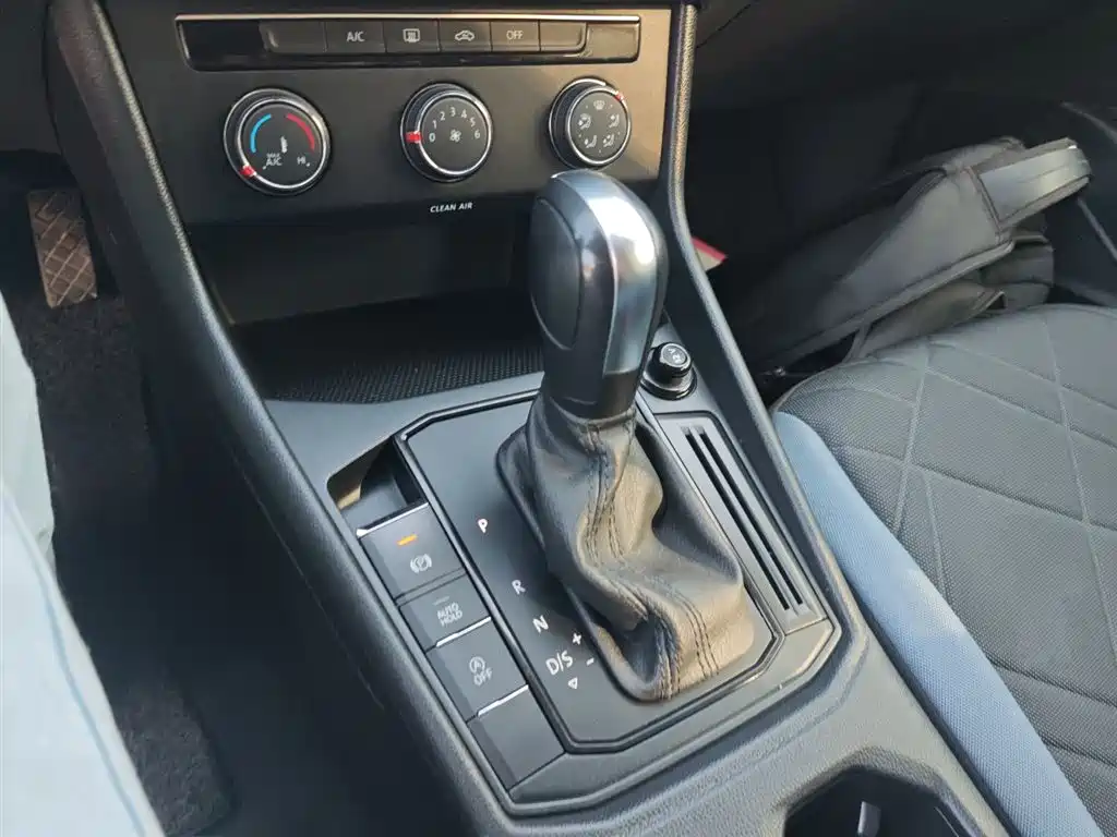 Volkswagen Lavida 2023 1.5L Auto Delight Edition фото 14