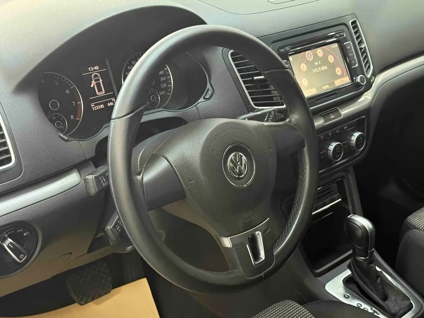 Volkswagen Sharan 2014 2.0TSI Standard фото 5
