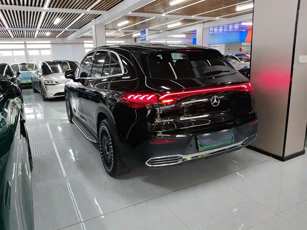 Mercedes-Benz EQE SUV 2024 500 4MATIC Pioneer Edition фото 23