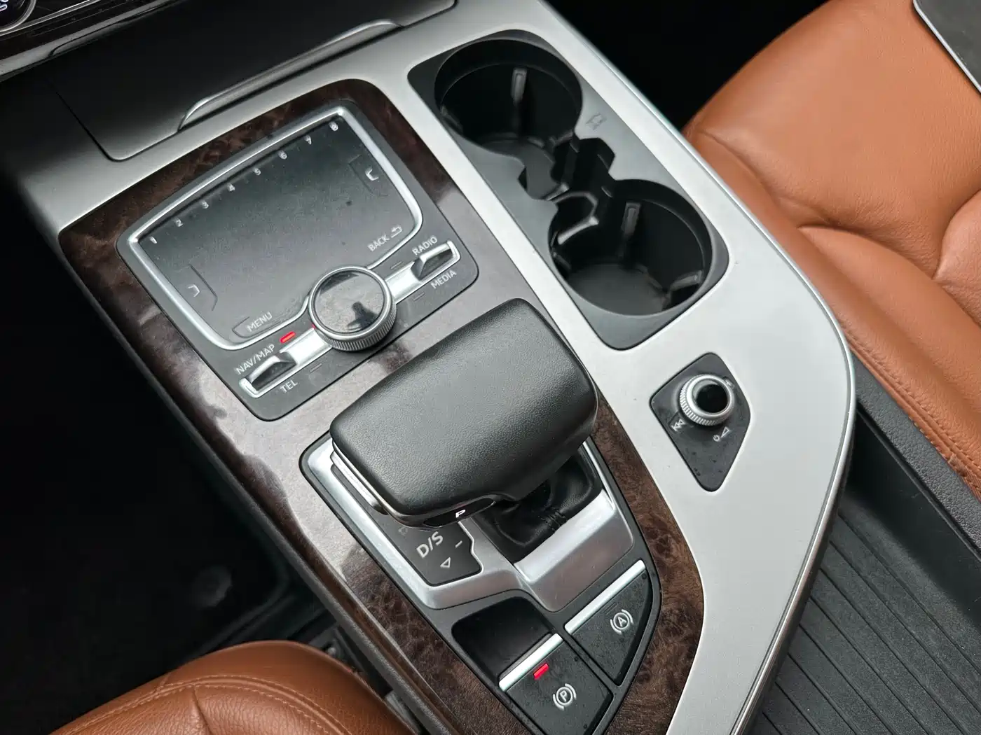 Audi Q7 2019 55 TFSI Technology фото 15