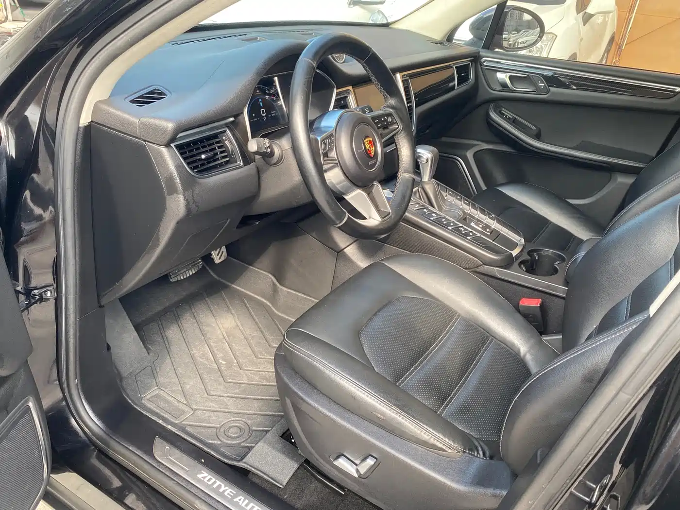 Zotye SR9 2017 2017 2.0T Auto Ultimate Dream Edition