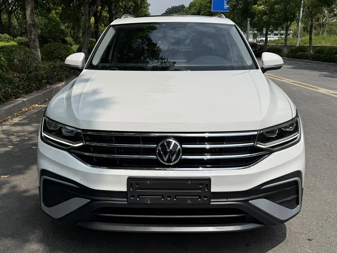 Volkswagen Tiguan L 2023 330TSI Auto 2WD Smart Edition фото 2