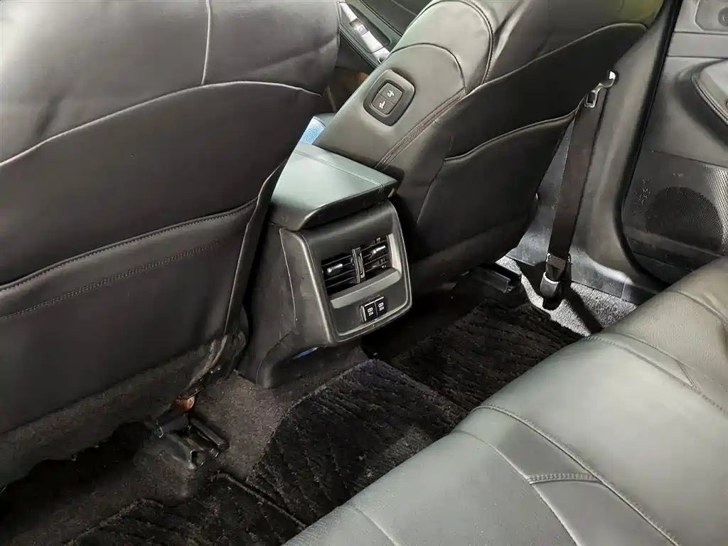 Toyota Avalon 2021 2.5L Luxury Edition фото 9