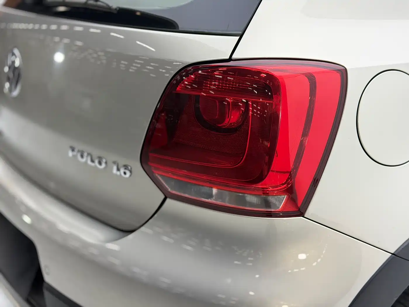 Volkswagen Polo 2012 1.6L Cross Polo AT фото 23