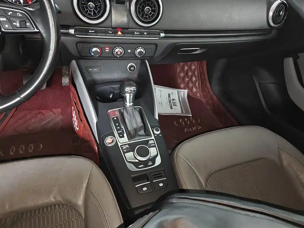 Audi A3 2018 30th Anniversary Limousine 35 TFSI Fashion фото 10