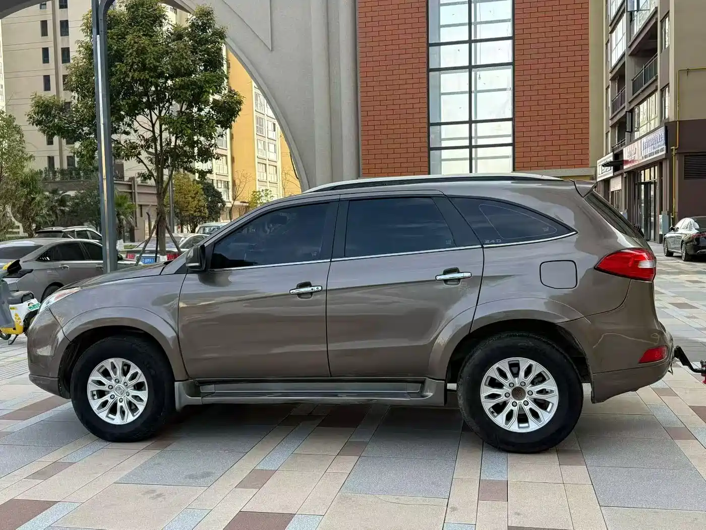 Jiangling Yusheng S350 2015 2014 2.4T Auto 4WD Diesel Luxury Sunroof 5-seater
