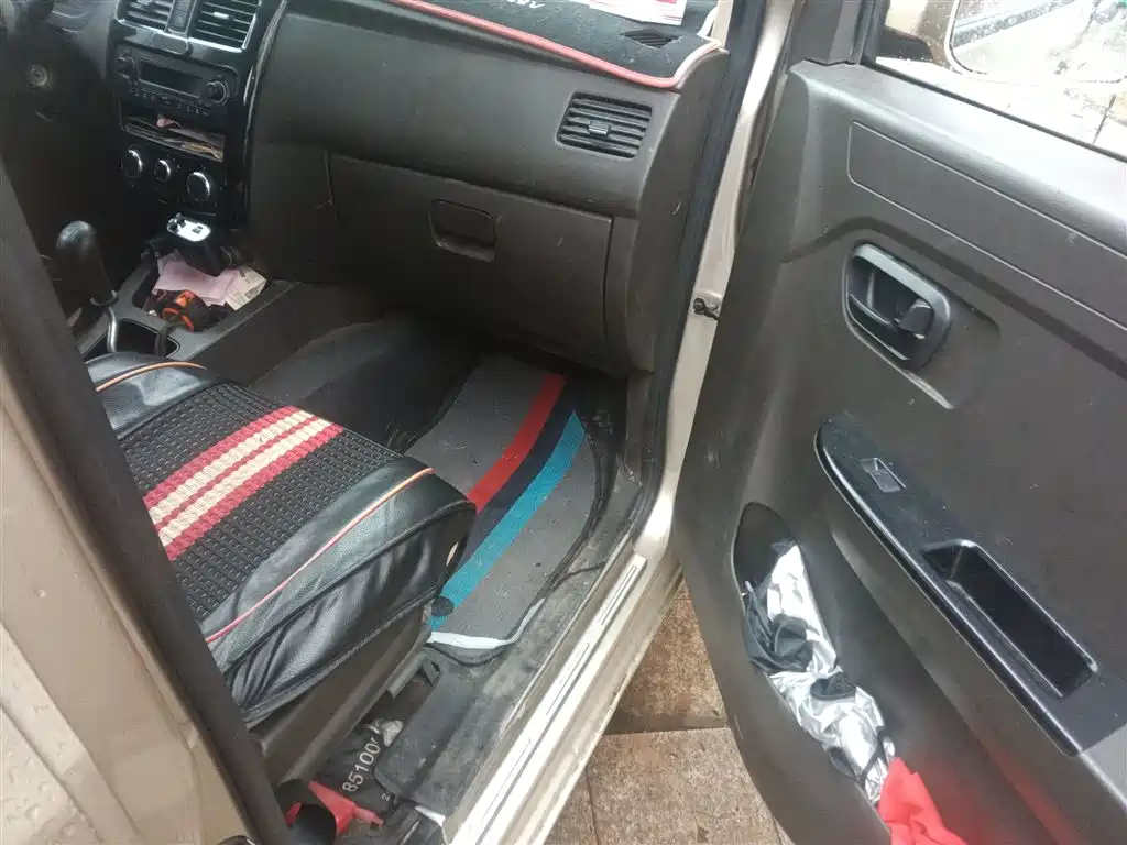 Wuling Motors Wuling Rongguang V 2018 2016 1.5L Standard