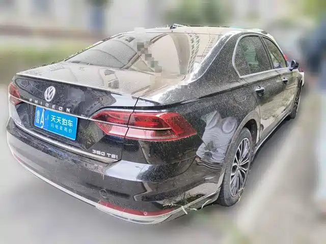 Volkswagen Phideon 2018 Facelift 380TSI FWD Business — фото 2