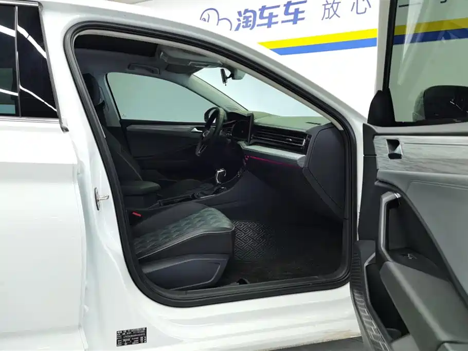 Volkswagen Sagitar 2023 300TSI DSG Surpassing Edition фото 8
