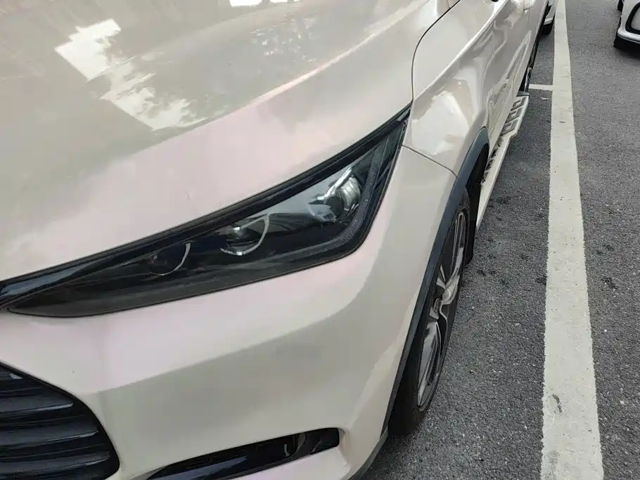 BYD Tang 2018 2018 2.0T Automatic Smart Connection Honor Edition 7-Seater China V