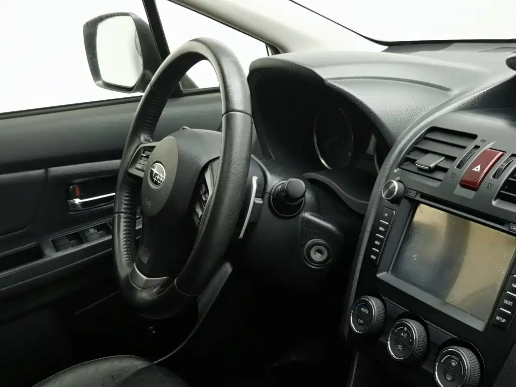 Фото 22 - Subaru XV