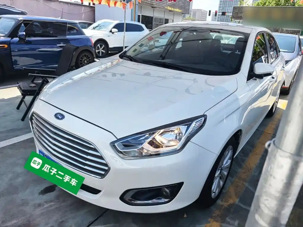 Ford Escort 2015 — пригон из Китая