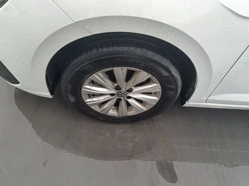 Volkswagen Lavida 2023 Xinrui 1.5L Auto Xinyi Edition фото 25