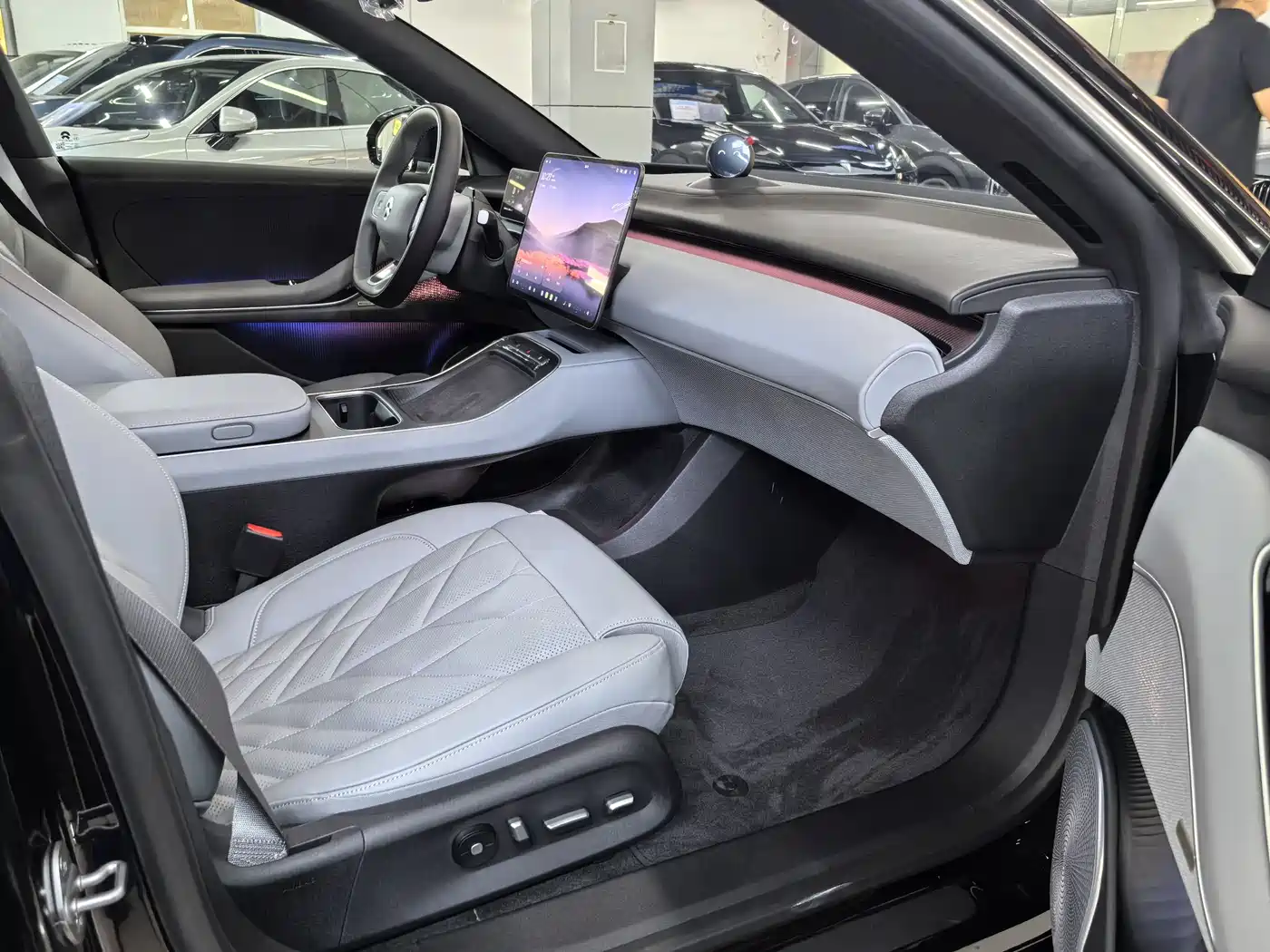 NIO ET5T фото 15