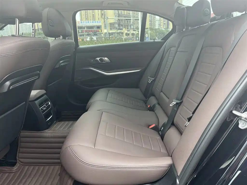 BMW 3 Series 2021 Facelift 325Li M Sport Shadow Edition фото 19