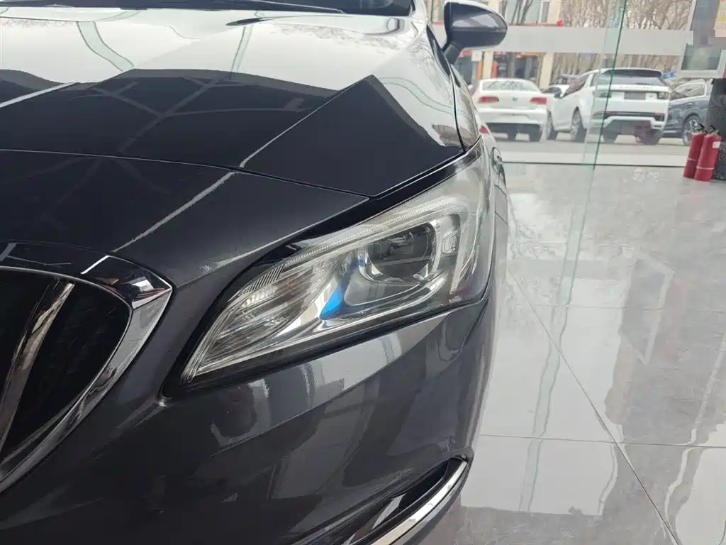 Buick Verano 2017 Sedan 20T DCT Leading фото 24