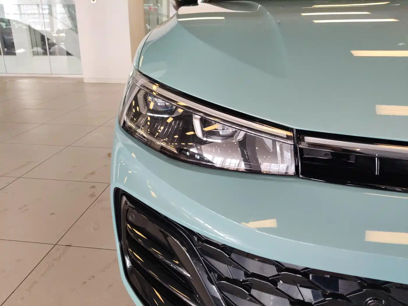 Volkswagen Passat 2025 Model Pro 380TSI Starlight Dragon Premium Edition фото 6