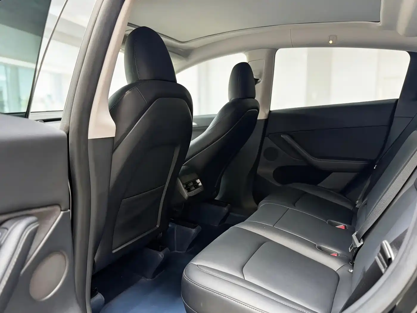 Фото 4 - Tesla Model Y