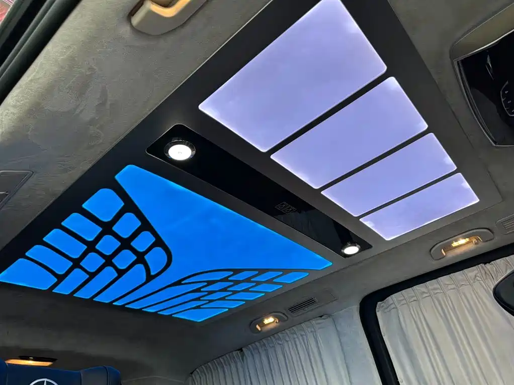 Mercedes-Benz Vito 2023 2.0T Business 7-Seater фото 13