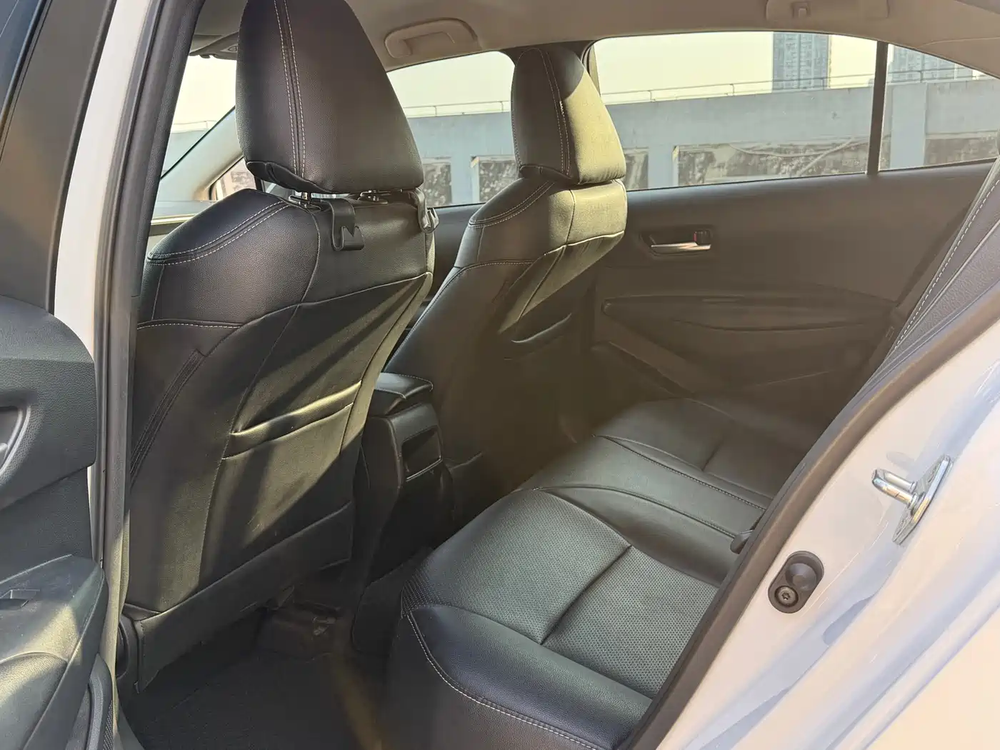 Toyota Corolla 2021 TNGA 1.5L CVT Pioneer Edition фото 13