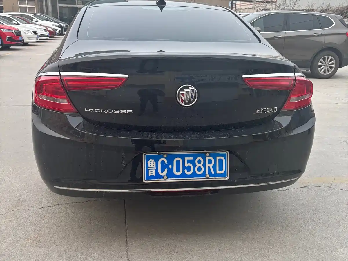 Buick LaCrosse 2018 Model 20T Elite Edition фото 8