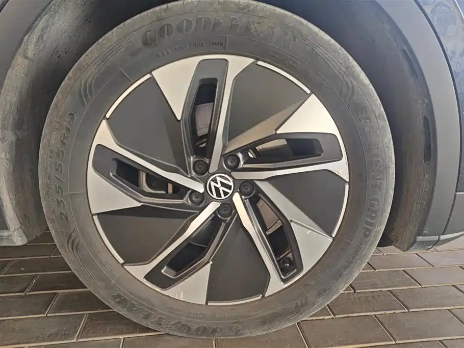 VOLKSWAGEN ID.4 CROZZ