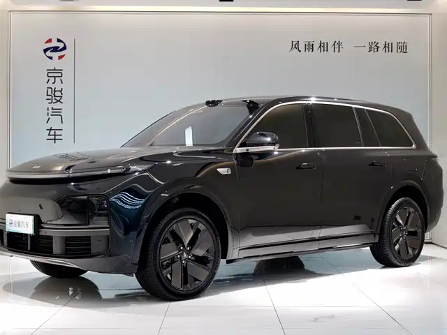 Li Auto Li Xiang L9 2025