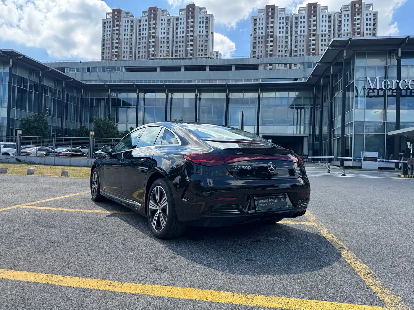 Mercedes-Benz EQE 2025 2025 Model 500 4MATIC Luxury Edition