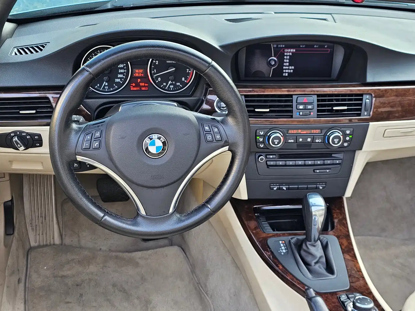 BMW 3 Series (Import) 2009 Model 330i Convertible фото 5
