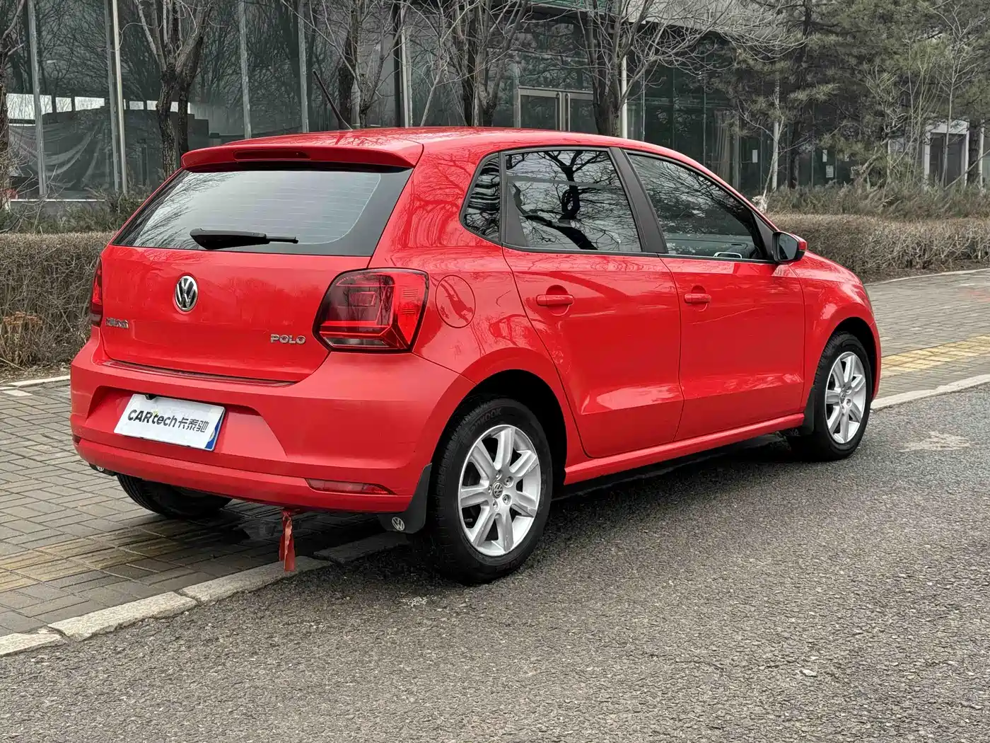 Volkswagen Polo 2014 1.4L Manual Trend Edition фото 5