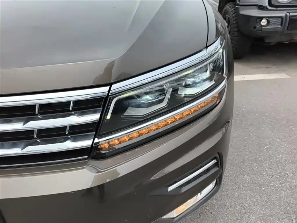 Volkswagen Tiguan L 2017 330TSI Automatic 2WD Flagship Edition фото 24