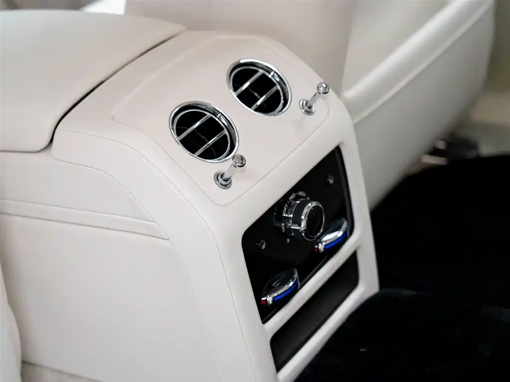 Rolls-Royce Ghost 2021 6.7T Standard Wheelbase фото 13