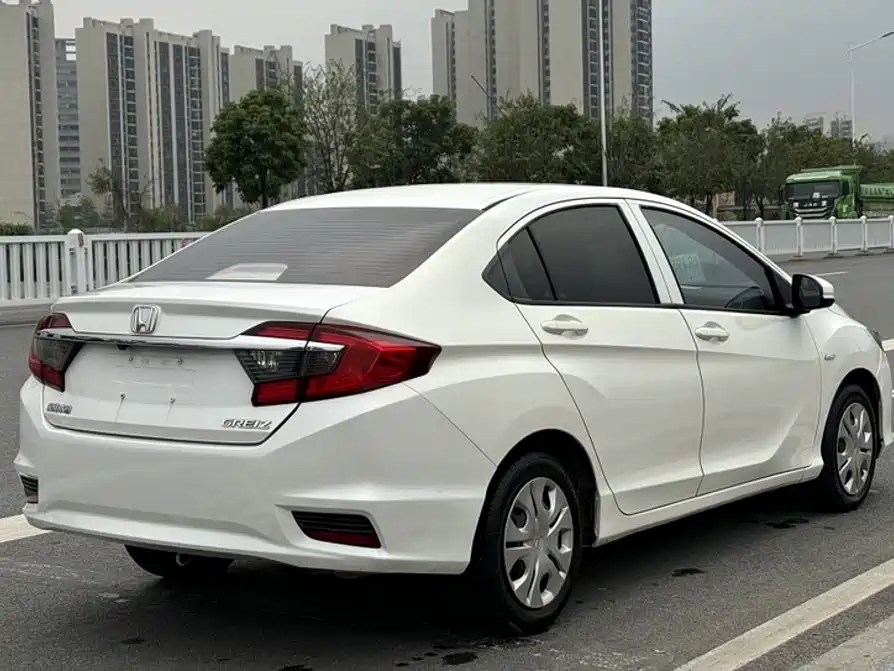 Honda Greiz 2017 2016 1.5L CVT Classic Edition