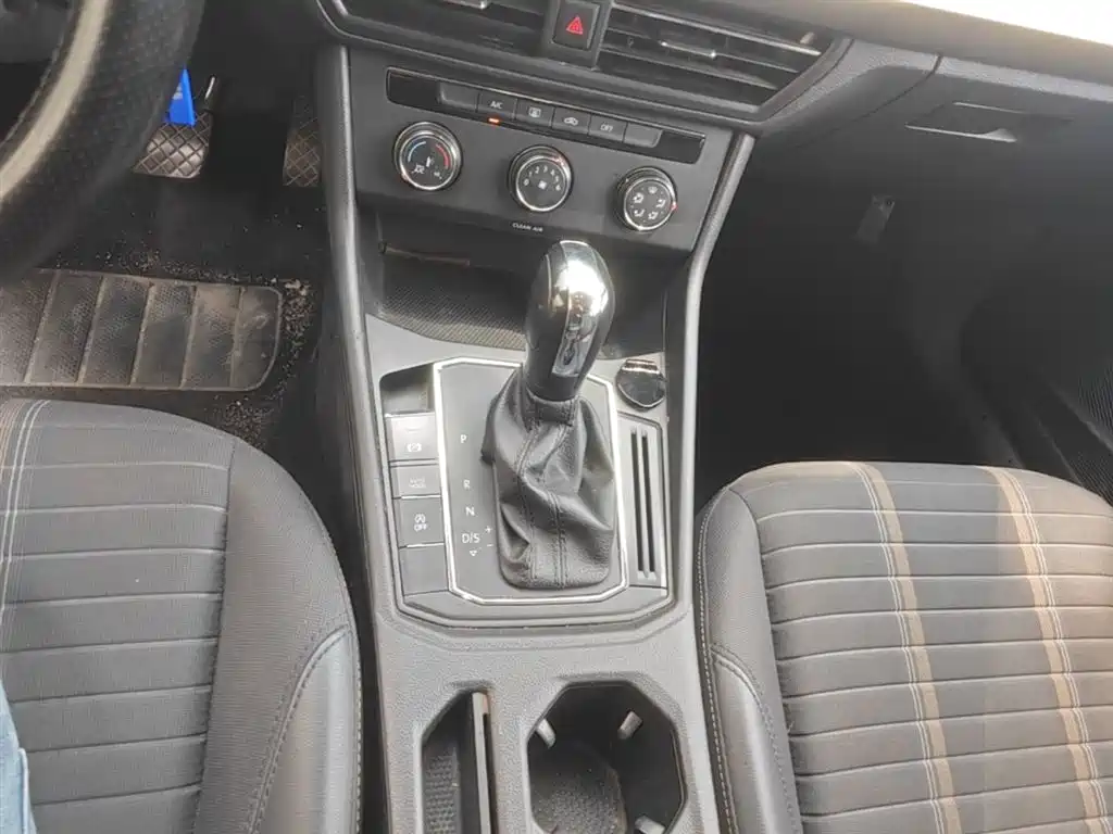 Volkswagen Lavida 2021 1.5L Automatic Vision Edition фото 14