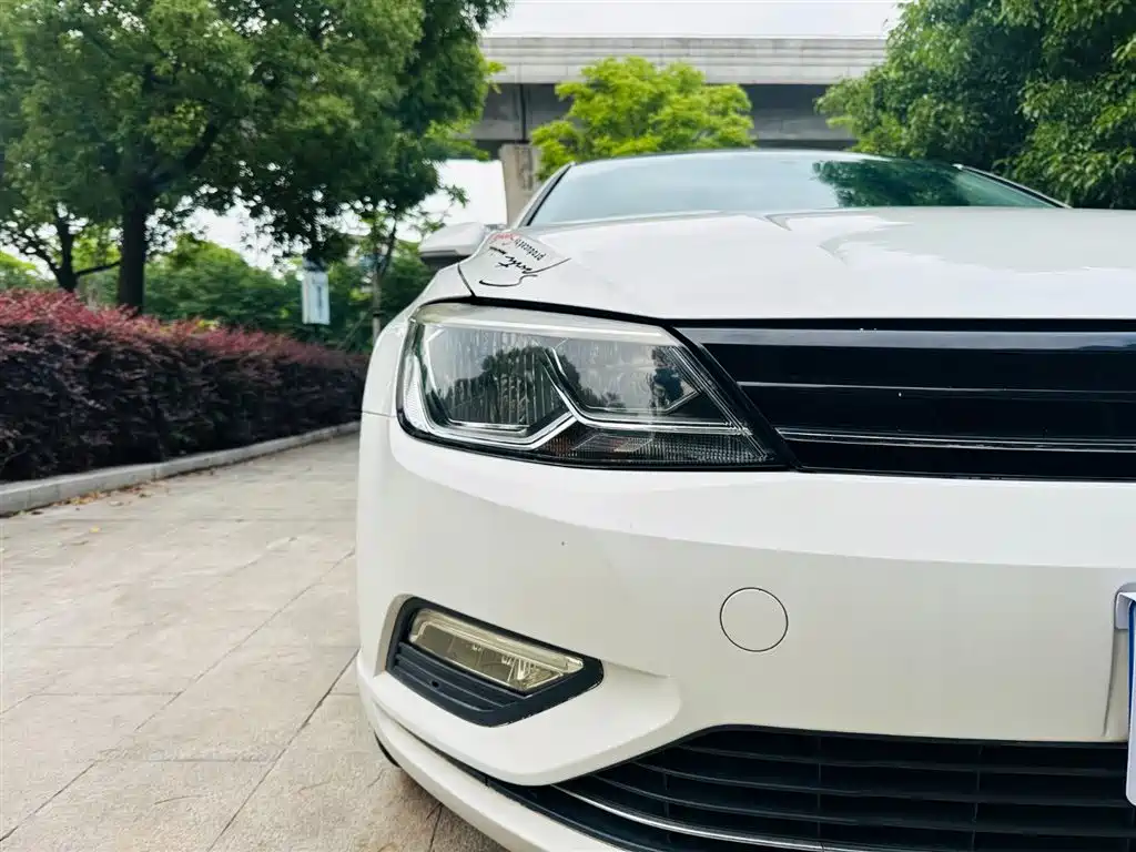 Volkswagen Lamando 2015 280TSI DSG Comfort фото 11